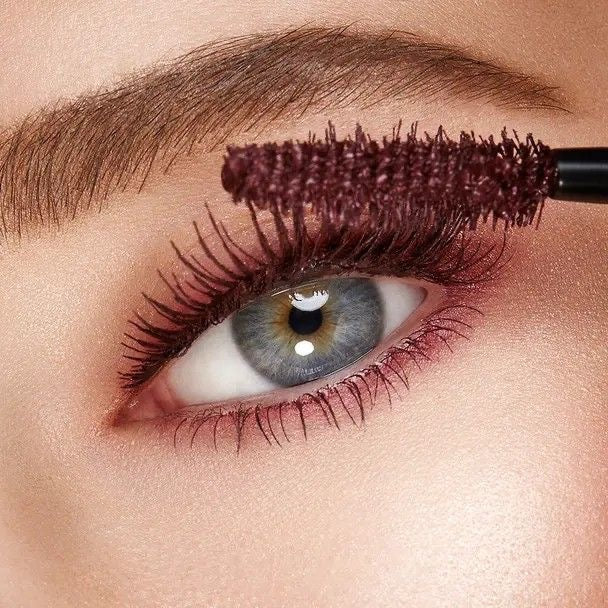 Sky high burgandy mascara longest and volume