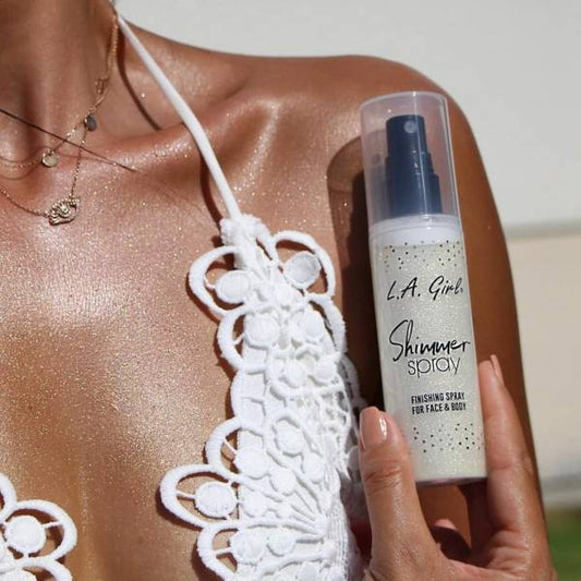 L.A girl setting spray shine