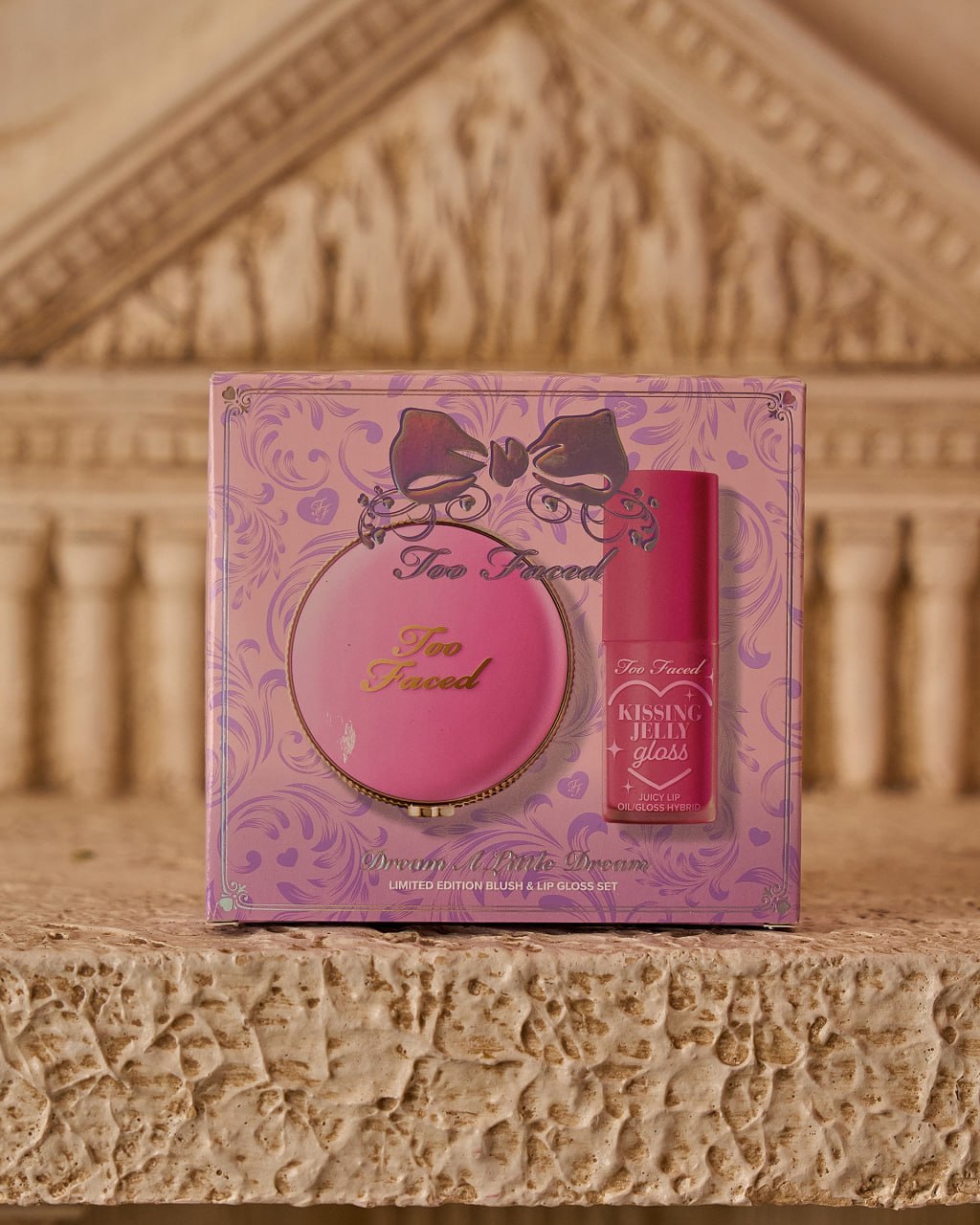 Too Faced - Dream A Little Dream Makeup Gift Set